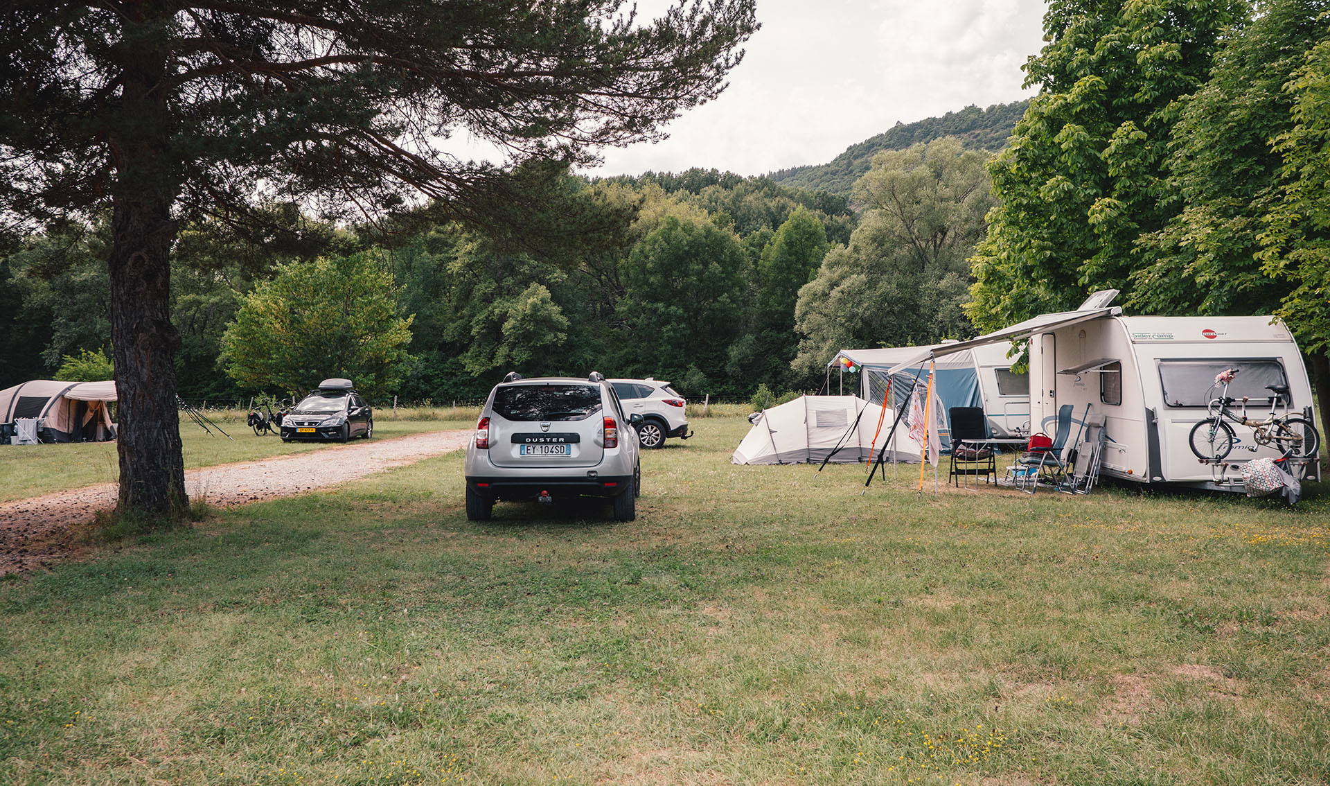 emplacement tente camping hautes alpes